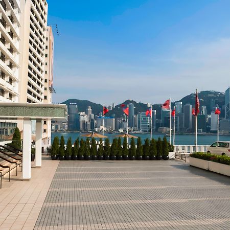 Marco Polo Hongkong Hotel Ngoại thất bức ảnh View of Victoria Harbour from the hotel