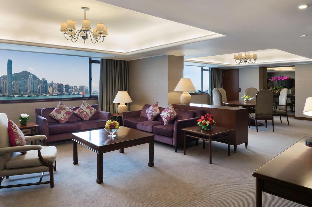 Marco Polo Hongkong Hotel Ngoại thất bức ảnh A suite at the Conrad Hong Kong