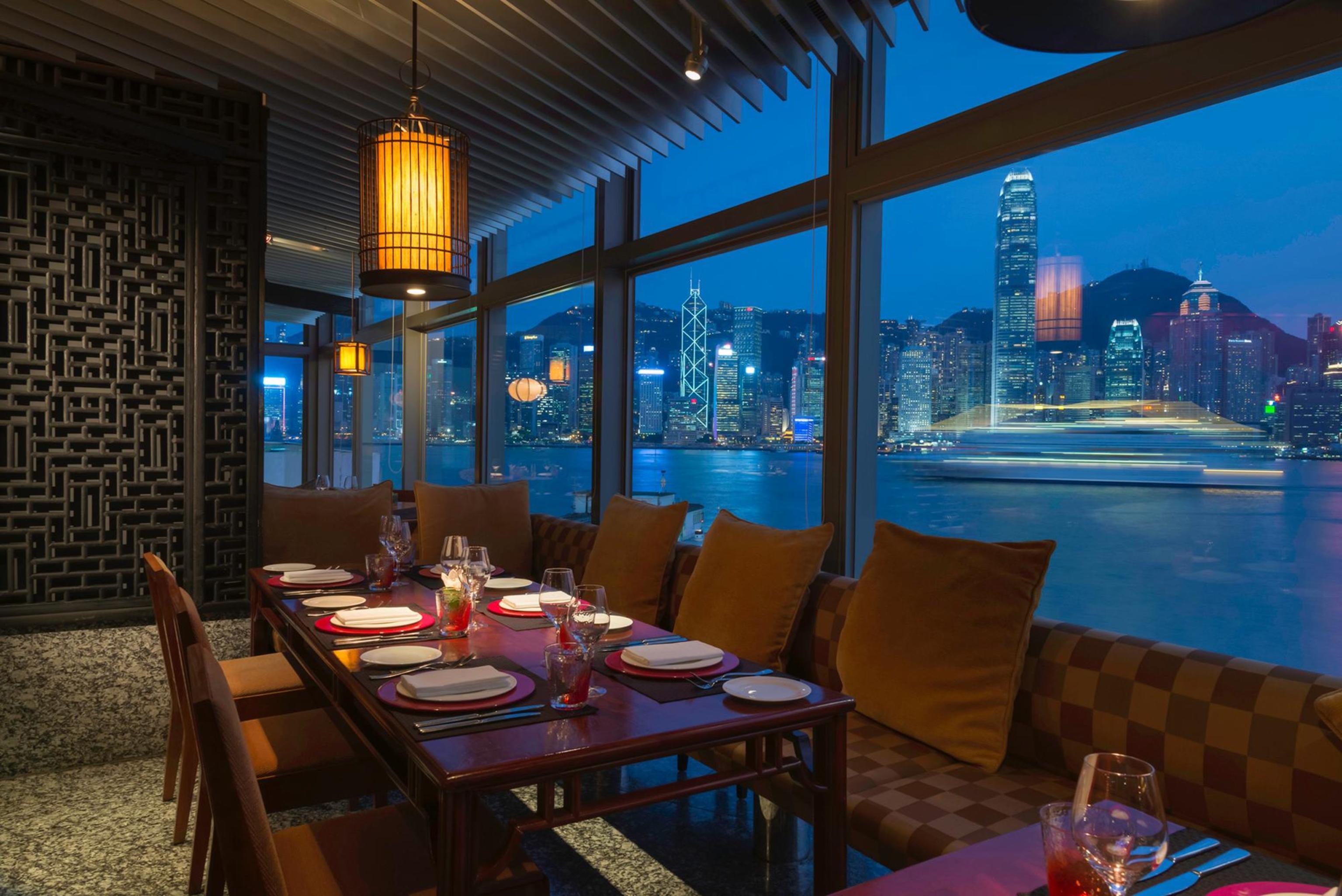 Marco Polo Hongkong Hotel Ngoại thất bức ảnh View of Victoria Harbour from the restaurant